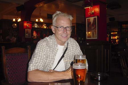 England (297)